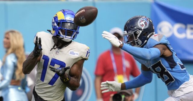 Rams Funkcia verzus Titans pred Eagles vak-off 

