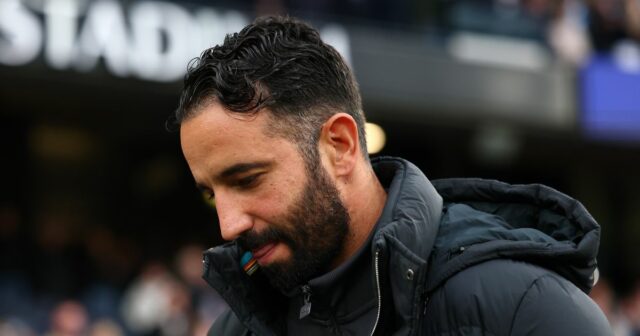 Ruben Amorim je pod rastúcou tlakom v Manchester United. 