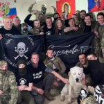 Ruskí zločinci, ktorí zasiahli anglických stúpencov, ktorí v súčasnosti bojujú za Vladimir Putin na Ukrajinu