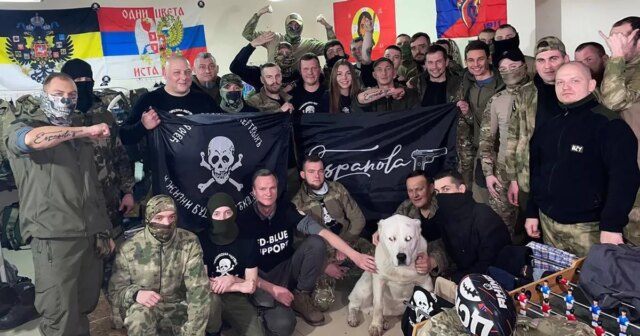 Ruskí zločinci, ktorí zasiahli anglických stúpencov, ktorí v súčasnosti bojujú za Vladimir Putin na Ukrajinu 


