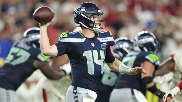 SEAHAWKS DARNOLD HERNY Guides Winning Drive vs. Cardinals 

