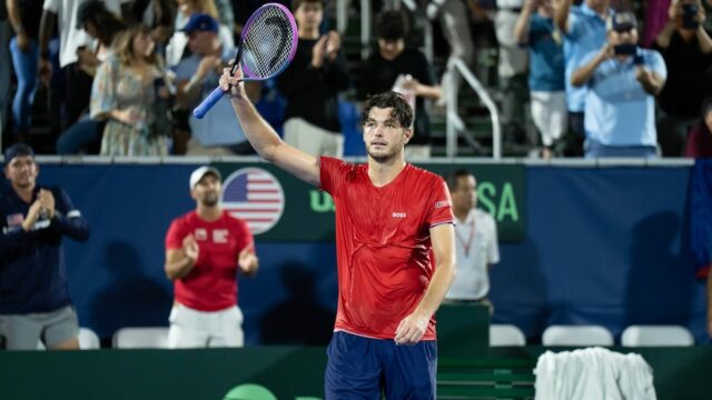 Spojené štáty americké, Česká republika spojená 1-1 po znepokojení Taylor Fritz omráči Jakub Mensik 

