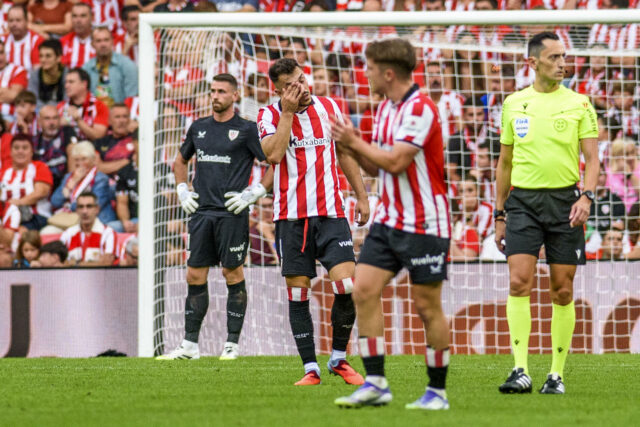 Inaki Williams proti Alave