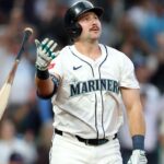 Štrajky Mariners 'Cal Raleigh Strikes MLB 59. a 60. korunovací úspech