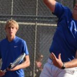 Tenis: Bulldogs Správa EIAC Roadway Win v Rushville