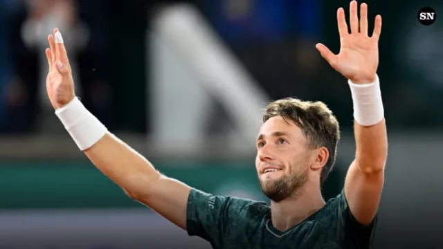 Tennis star Casper Ruud shares exciting baby news with fiancée Maria Galligani image