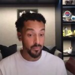 Theo Walcott Struká Peter Schmeichel pred „kyslými“ poznámkami, ktoré urobil v súvislosti s nástrojmi