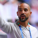 Theo Walcott sa týka silného varovania pred Arne Port, pokiaľ ide o „vydávajúci hráč“ v Liverpoole