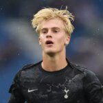 Tottenham celebrita Lucas Bergvall poškodil temné prvotriedne nariadenie o organizácii