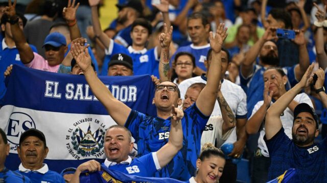 Tresty FIFA Sal Salvádor na rasistických podujatiach v certifikácii obleku 

