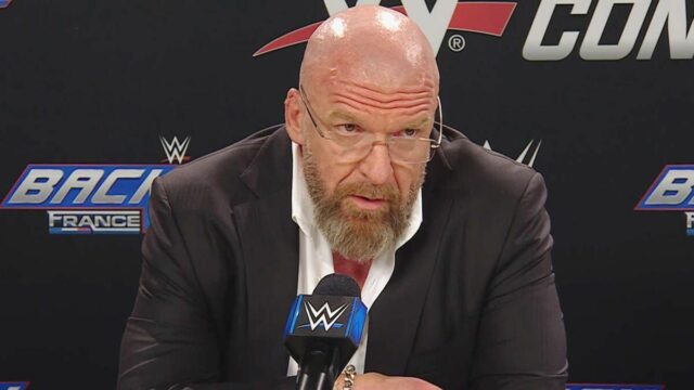 Trojcestná H reaguje na masívny návrat AJ Lee späť na WWE a pošle správu 

