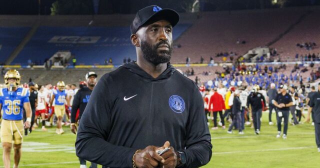 UCLA vyžaduje zmeniť Deshaun Foster, ktorý nemôže viesť Bruins 

