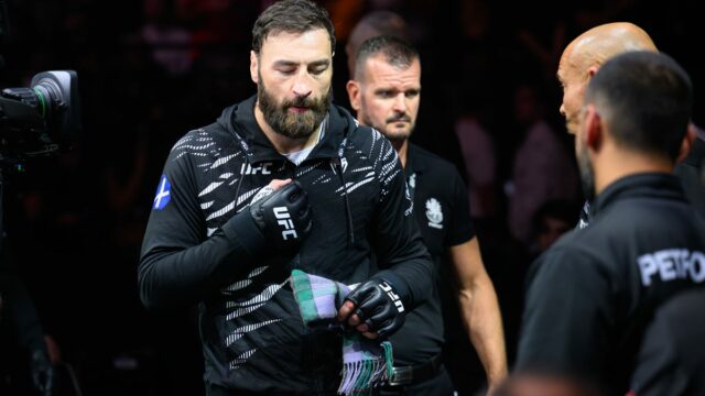 UFC Battle Evening 258 Propagačné normy výdavky zhody do Paríža 


