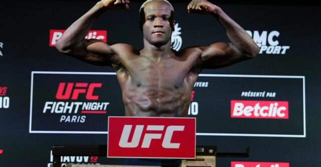 UFC Paris: Patricio Pitbull vs. Losene Keita ukončený po katastrofe s hmotnosťou 

