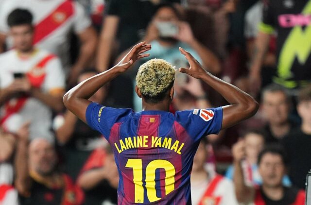 Úplne nová barcelonská párty Lamine Yamal je poctou medzi jeho predvádzajúcimi hrdinami 

