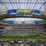 Ženy Texans Follower krvavý v Sofi v bitke po videohre Rams