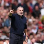 „Baví ma byť späť“- Ange Posecoglou sa objaví natáčanie po zarážajúcich arzenálových zaklínadlách