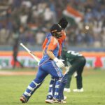 „Je to naozaj jednoduché to pokaziť“-Ravi Shastri obdivuje hrdinu KKR za jeho výstrel v zápase v Ind vs Pak Asia Mug 2025 Last