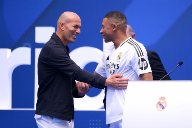 „Len môže tvrdiť, že nie“ - Kylian Mbappé na Zinédine Zidane, ktorý skončí ako supervízor Francúzska 

