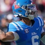 „Skutočne úžasný príbeh“: Trinidad Chambliss Stars for Ole Miss