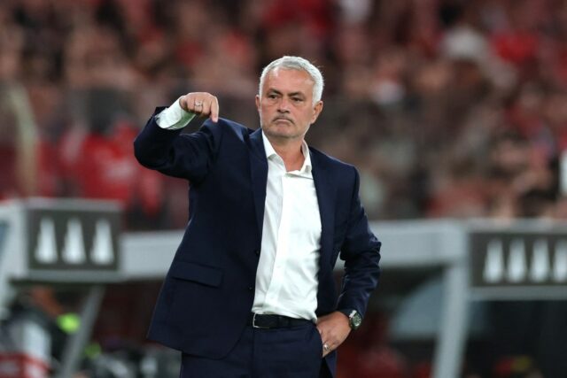 „Veľký problém“- Jose Mourinho poskytuje úplne pravdivú reakciu na informácie Cole Palmer 


