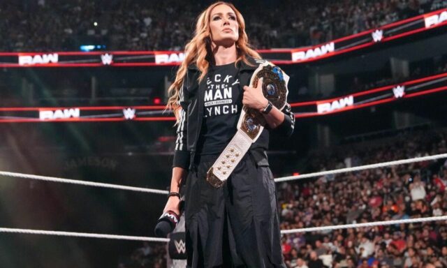 3 úpravy titulkov WWE na RAW 

