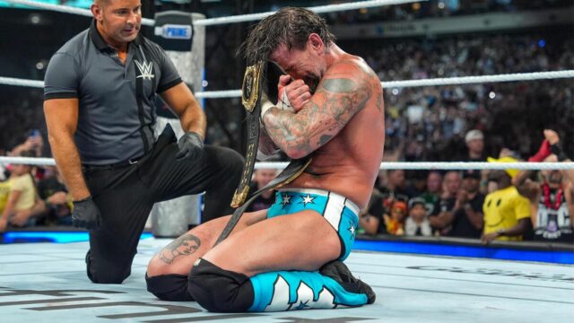 4 veci, ktoré sa stanú, ak CM Punk porazí Jey 4 veci, ktoré sa stanú, ak CM Punk porazí Jey Usa na svetovom šampionáte WWE v ťažkej váhe