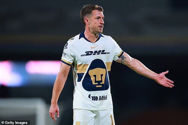 Aaron Ramsey „ukončí zmluvu v Mexiku“ po tom, čo za Aaron Ramsey údajne ukončil zmluvu s mexickým tímom Pumas po šiestich zápasoch