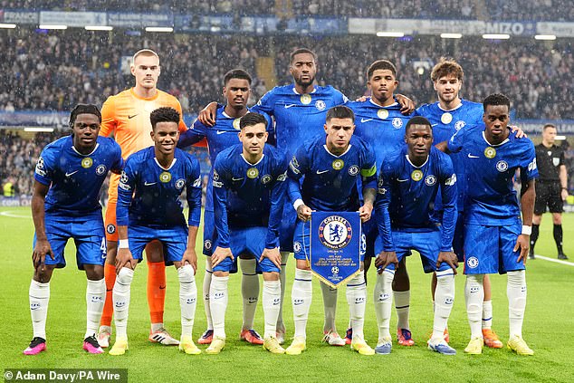 Ako sa Chelsea Swap Shop podarilo presvedčiť fanúšikov, že vedia, Chelsea sa zapojila do šialenstva nákupov a pôžičiek, špekulanti prevracajú ľudské vlastnosti, ale na Stamford Bridge nemá zmysel klub, ktorý niečo buduje.