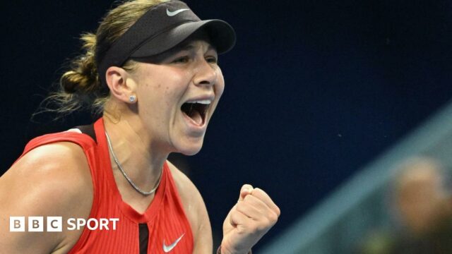 Amanda Anisimova celebrates during her China Open final win against Linda Noskova