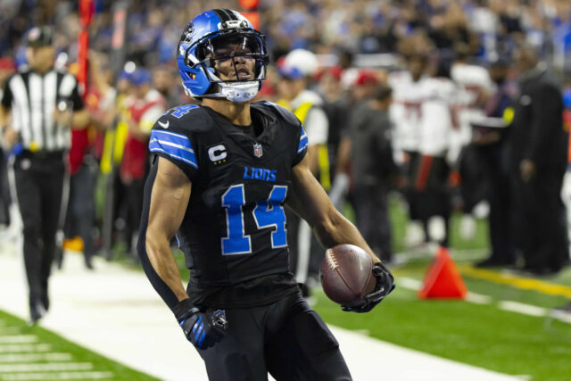 Amon-Ra St. Brown odvážne priznáva štadión Vikings pred zápasom 9. logo pochodového šialenstva