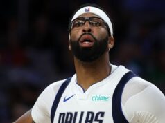 Anthony Davis z Mavs je každý deň neistý pre zápas v Mexico City Anthony Davis z Mavs je každý deň neistý pre zápas v Mexico City