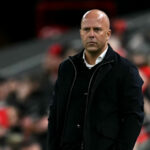 Arne Slot je pod drobnohľadom, keď fanúšikovia Liverpoolu zdieľajú úprimné myšlienky o jeho potenciálnom prepustení