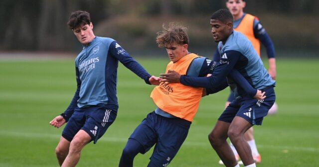 Arsenal Strike ukryl ponuku, keď letná sezóna dokončuje, že overuje stratégiu odchodu | Futbal | Športová aktivita 


