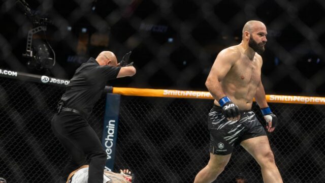 Azamat Murzakanov žiada o súťaž č. 1 po KO na Azamat Murzakanov žiada o súťaž č. 1 po KO na UFC 321