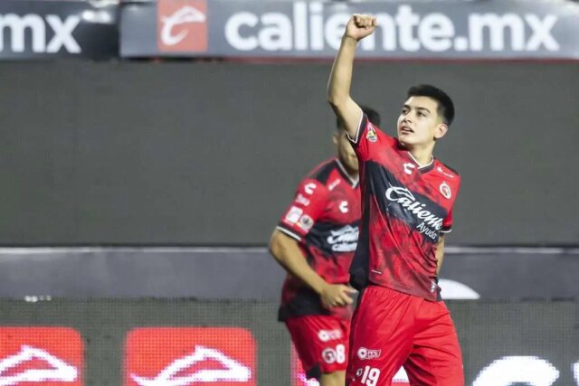 Barcelona & Guy United bojujú o finalizáciu Wonderkid 

