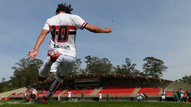 Barcelona má záujem o 16-ročný brazílsky talent zo Sao Paula Skvelý gól Gustava Zabarelliho proti Cruzeiru