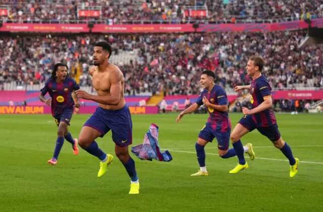 Barcelonská celebrita priznáva, že on a kolegovia sa 'všetci chichotali', keď kolega začal vs Girona 

