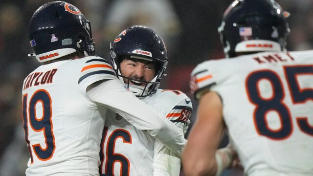 Bears 'Jake Moody zdvihne skupinu, aby sa húpal vodcom 

