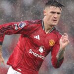 Benjamin Sesko z Manchestru United počas zápasu Premier League medzi Manchestrom United a Chelsea na Old Trafford 20. septembra 2025 v Manchestri v Anglicku