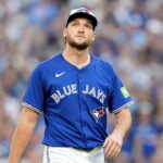 Blue Jays 'Trey Yesavage tvrdí, že členovia rodiny boli „napadnutí“ po vynikajúcom výlete ALDS