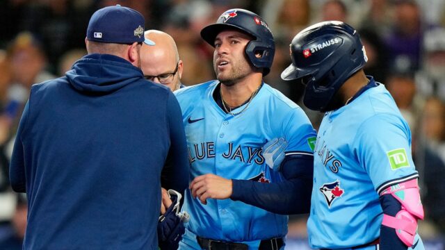Blue Jays dozorné diery Následovníci námorníkov za vypískanie ublížili Georgovi Springerovi 

