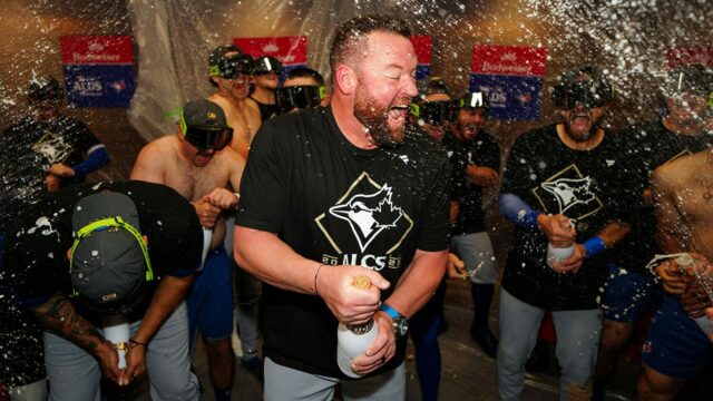 Blue Jays dráždi Yankees po úspechu ALDS v aréne Yankee 

