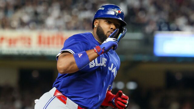 Blue Jays porazil Yankees 5-2 vo videohre 4, pokrok v ALCS prvýkrát, vzhľadom na to, že 2016 

