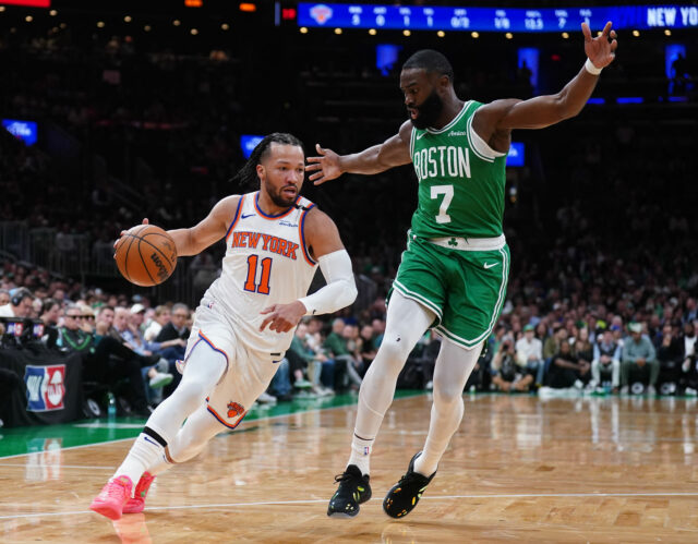Boston Celtics vs. New York City Knicks Predpovedané začiatočné rozpisy logo pochodového šialenstva