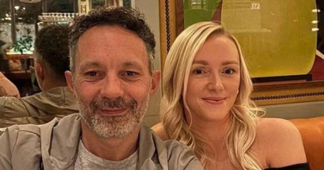 Brat Ryana Giggsa sa znovu ožení 14 rokov po tom, Rhodri Giggs a Victoria Phillips sa usmievajú