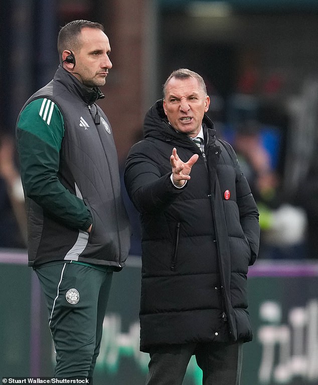 Brendan Rodgers sa podobá na jednotlivca, ktorý má dosť... a Brendan Rodgers v poslednej dobe nosil vzhľad čoraz frustrovanejšieho a nešťastnejšieho manažéra