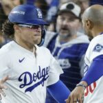 By mal byť október, pretože Super Kiké Hernández je nižšie pre Dodgers