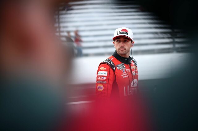 Chase Elliott hodnotí svoje zlomené srdce v Martinsville po tom, Chase Elliott hodnotí svoje zlomené srdce v Martinsville po tom, čo mu chýbalo miesto šampióna 4