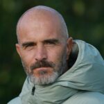 Enzo Maresca sa pozerá